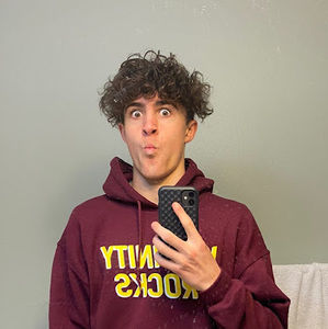 Meet your Posher, Grayson